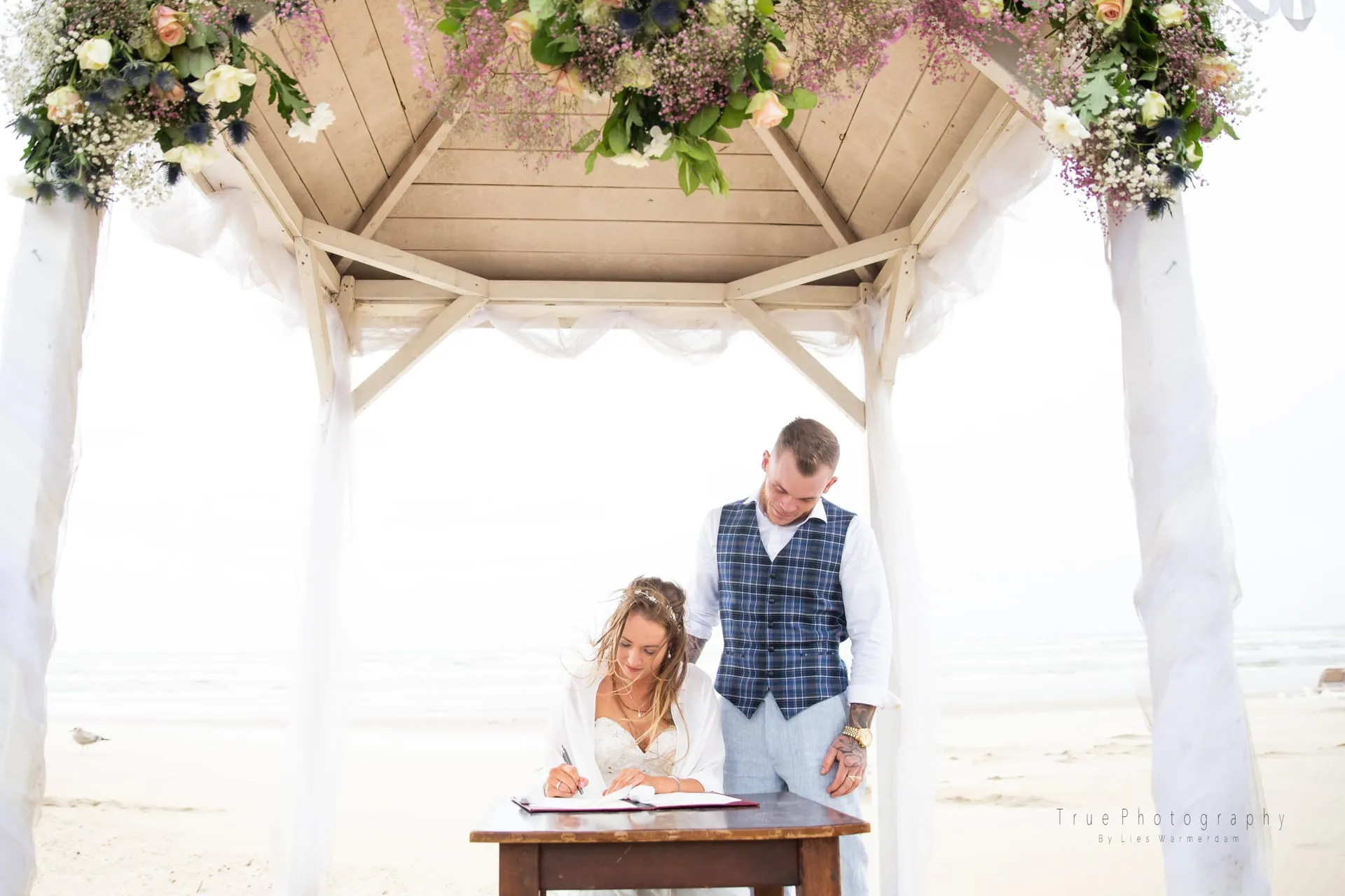 Lindsay & Connor foto