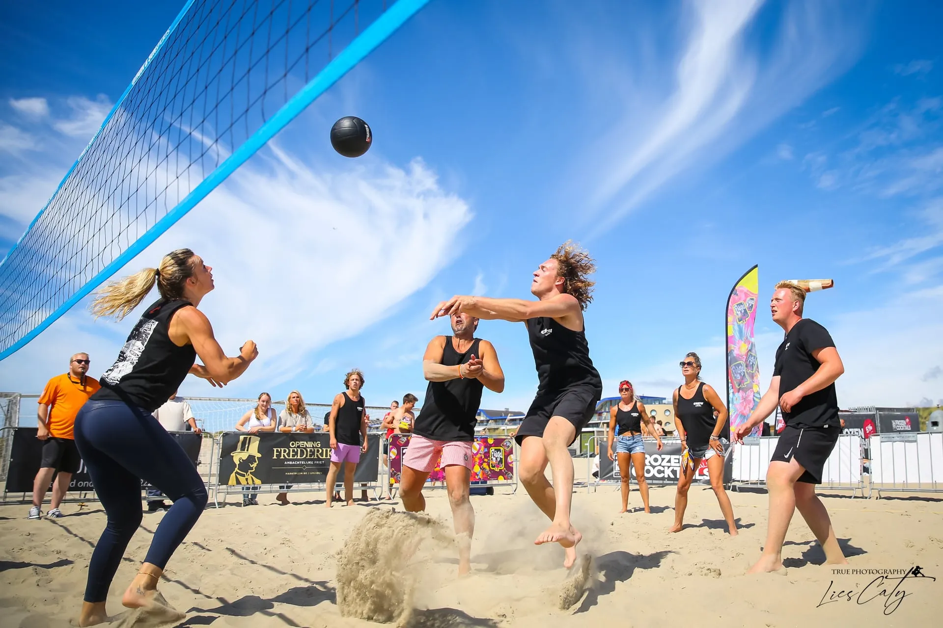 24Ice Beach Volleybal evenement IJmuiden 2022 foto