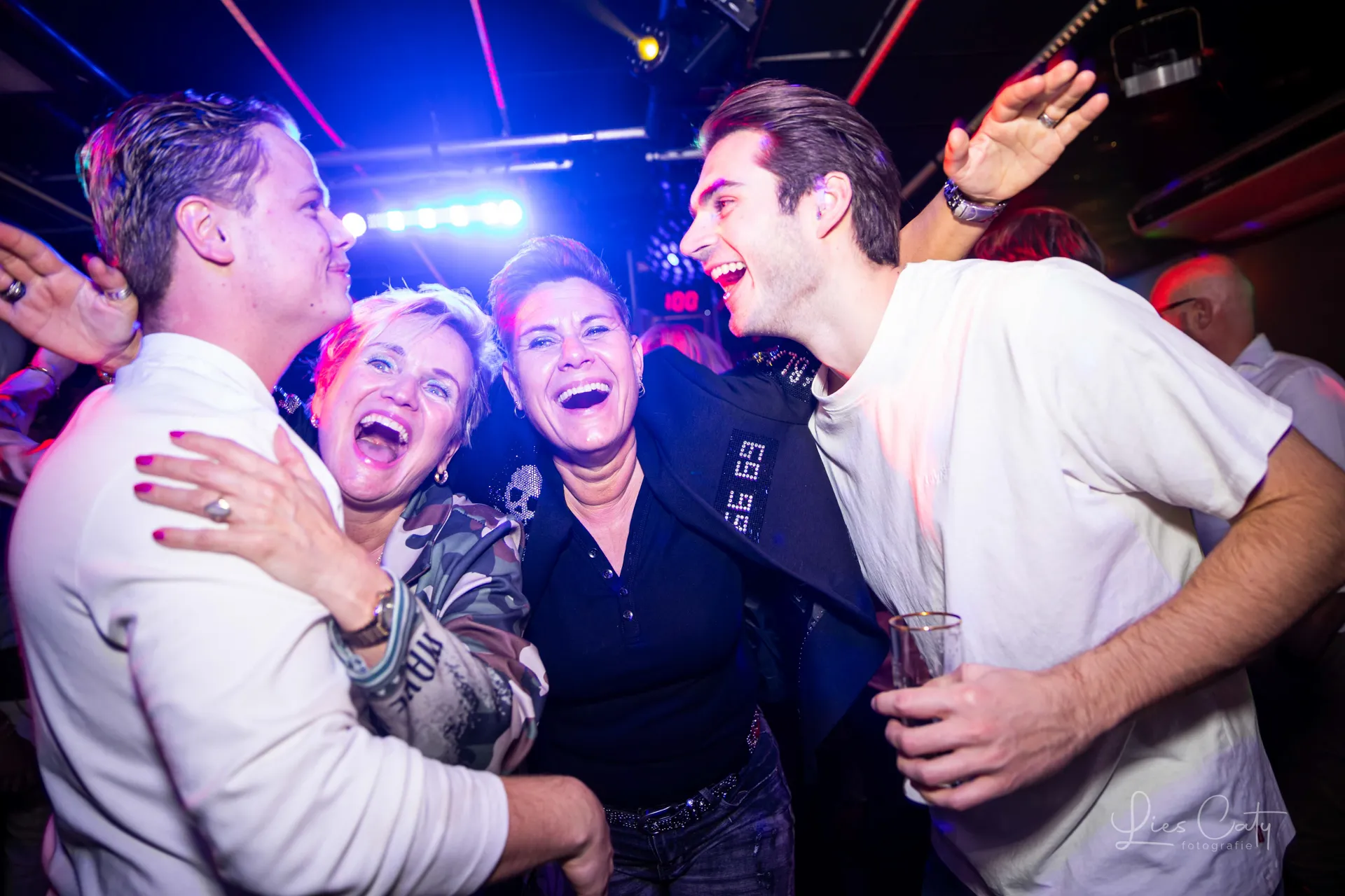 Laat jouw feestje vastleggen! foto