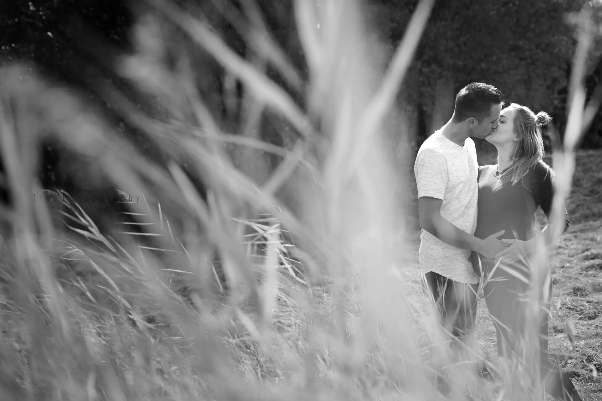 Belly Session met Rowena en Rico foto