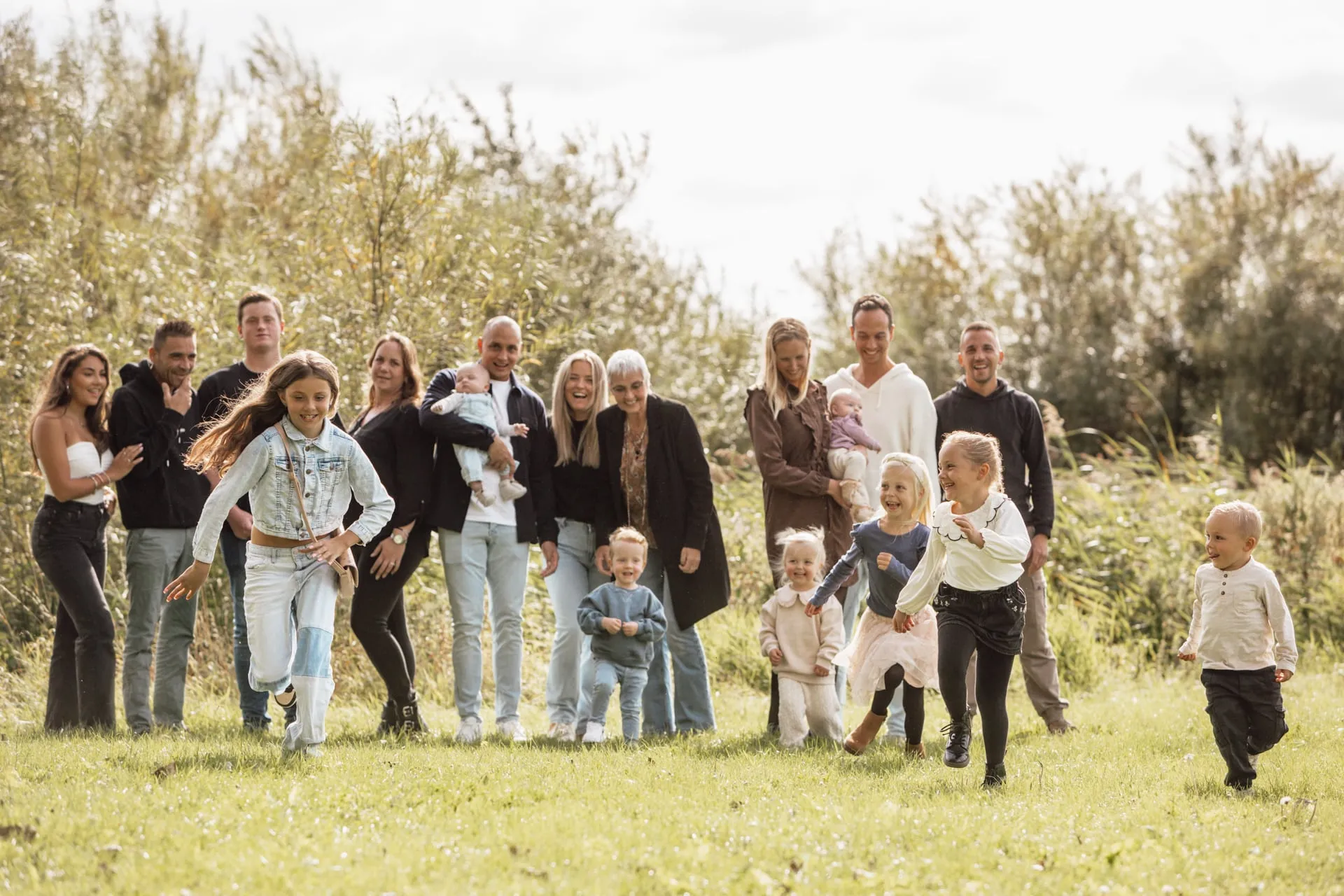"Vijf Jaar Familiegeluk: Het Vastleggen van Groei, Liefde en Herinneringen" foto